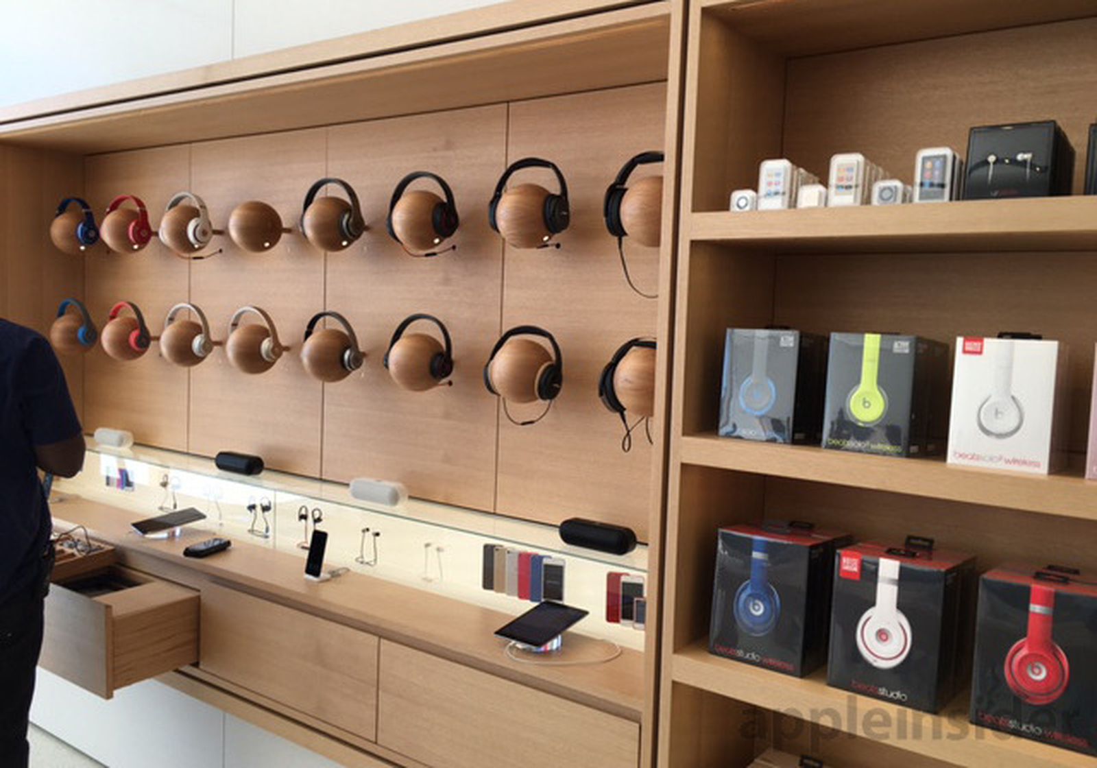 'NextGeneration' Apple Store Opens in Memphis MacRumors