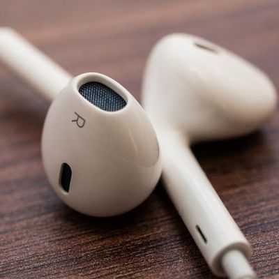 Apple EarPods 35446297 03
