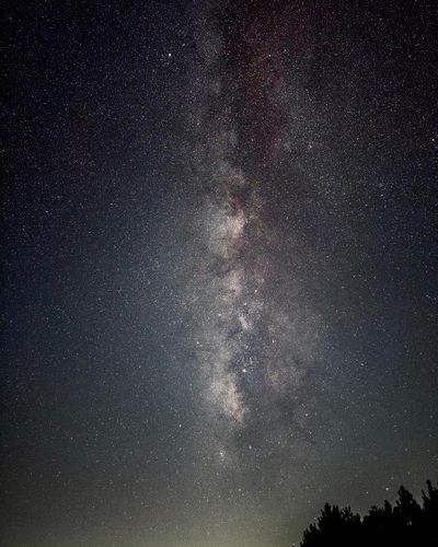 Estas increíbles fotos de la Vía Láctea fueron capturadas con el iPhone 14 Pro