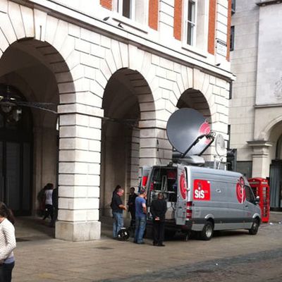 covent garden satellite truck