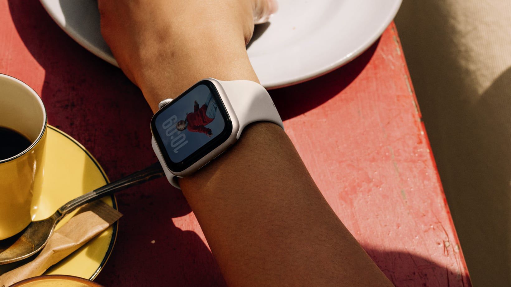 Apple to Remove iPhone-Apple Watch Wi-Fi Sync in EU With iOS 26.2