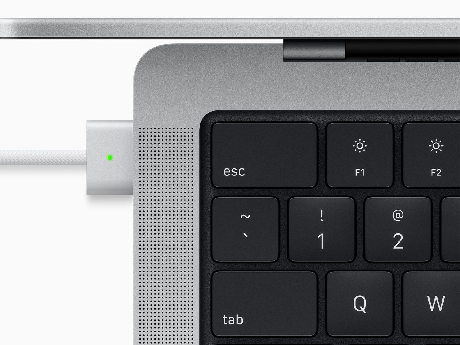 14-inch MacBook Pro Can Fast Charge Via Thunderbolt, But Fast Charge Limited MagSafe in 16-inch - MacRumors