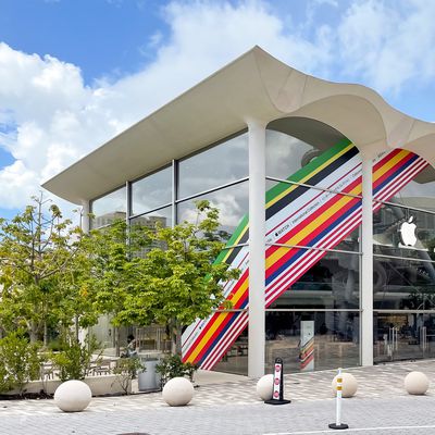 apple stores international colors