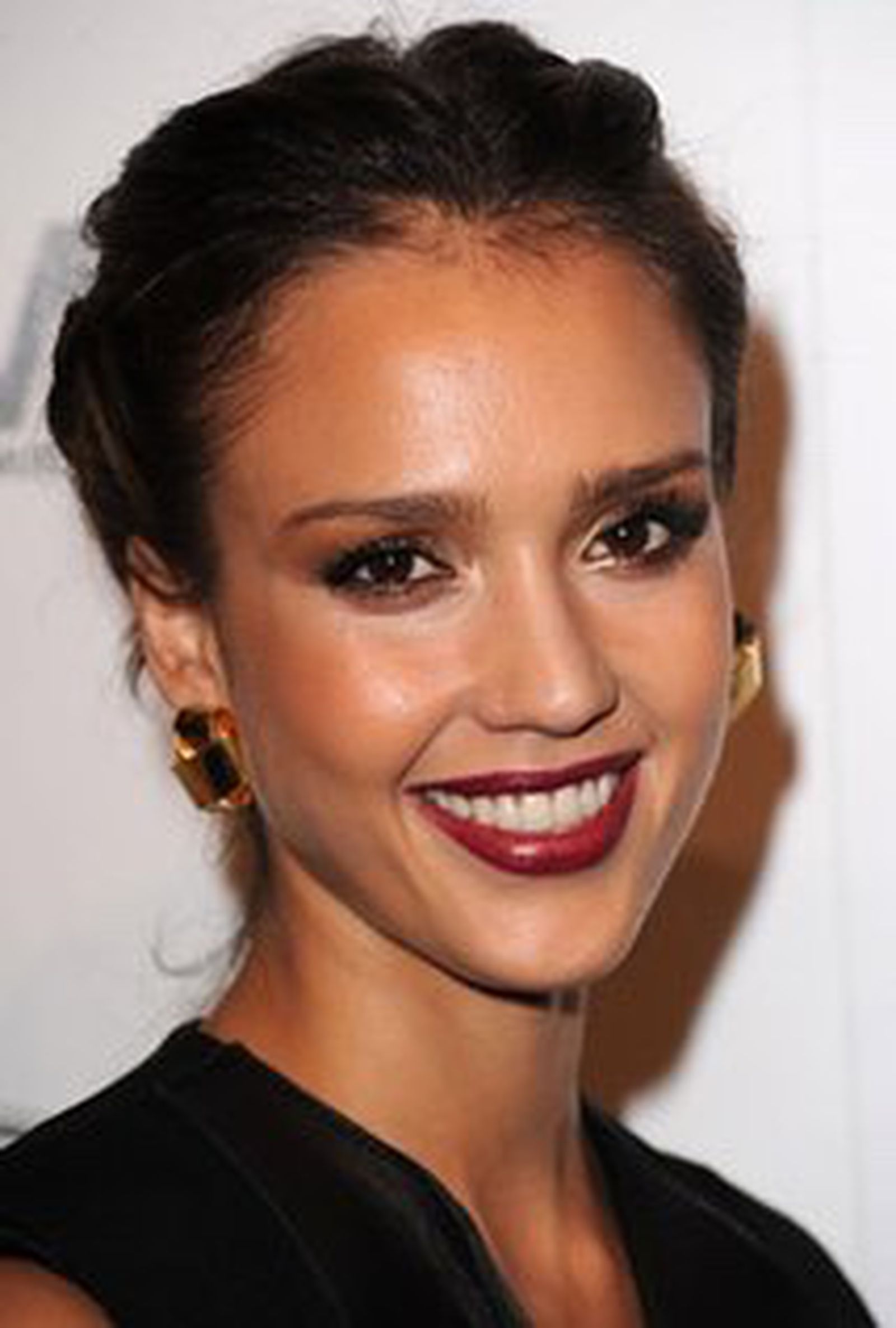 Actress Jessica Alba Joins Apple's of the Apps' TV Show as a