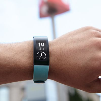 sony smartband talk press