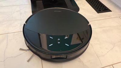 roborock saros 10r top