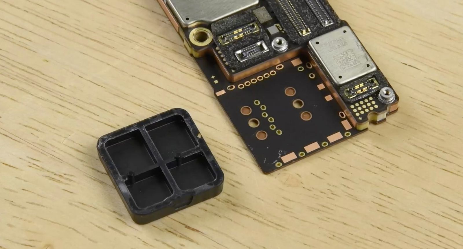 iphone 14 pro max sim bypass