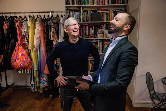 tim cook tours france image