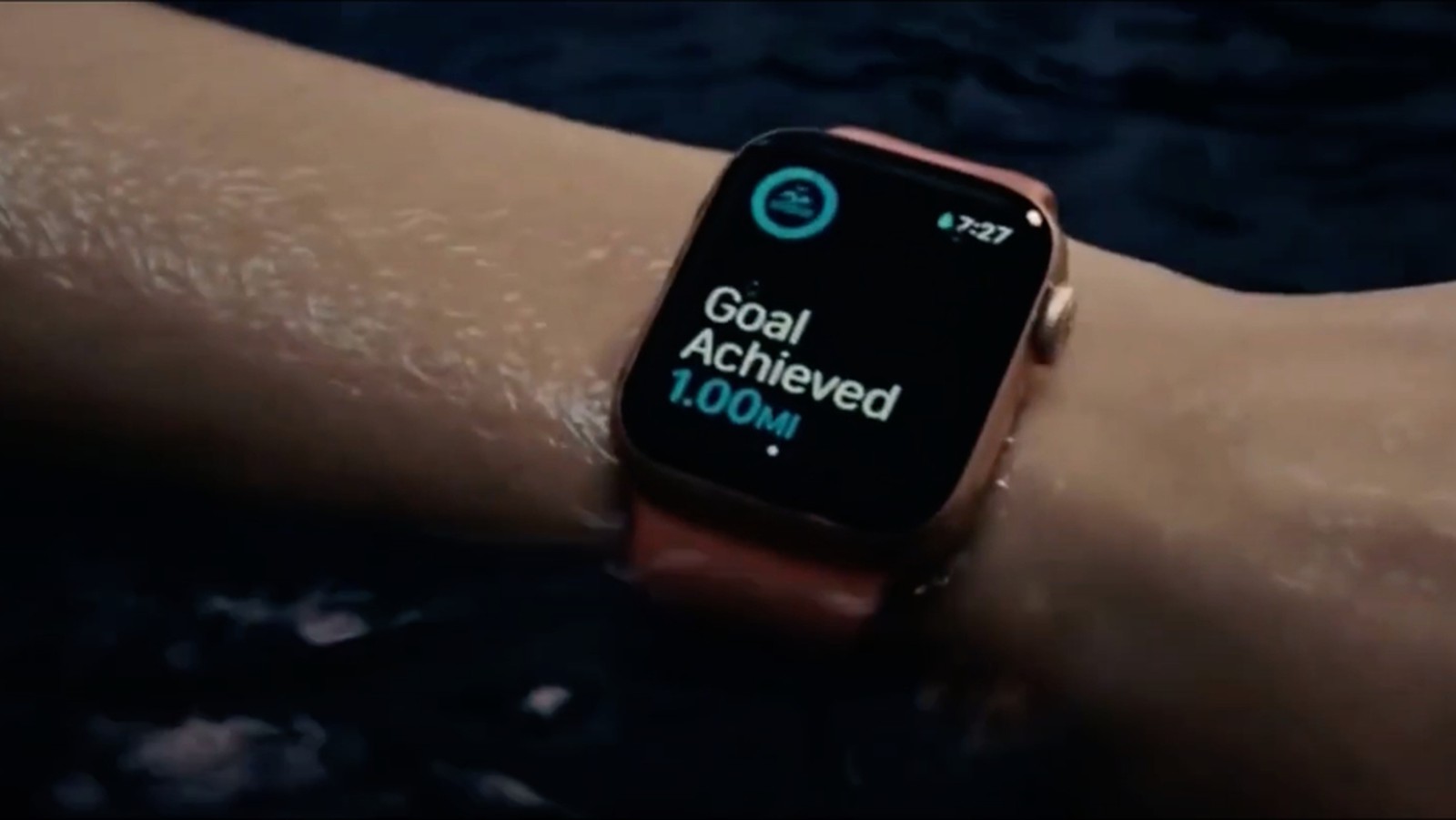 apple watch series 3 swimming pool