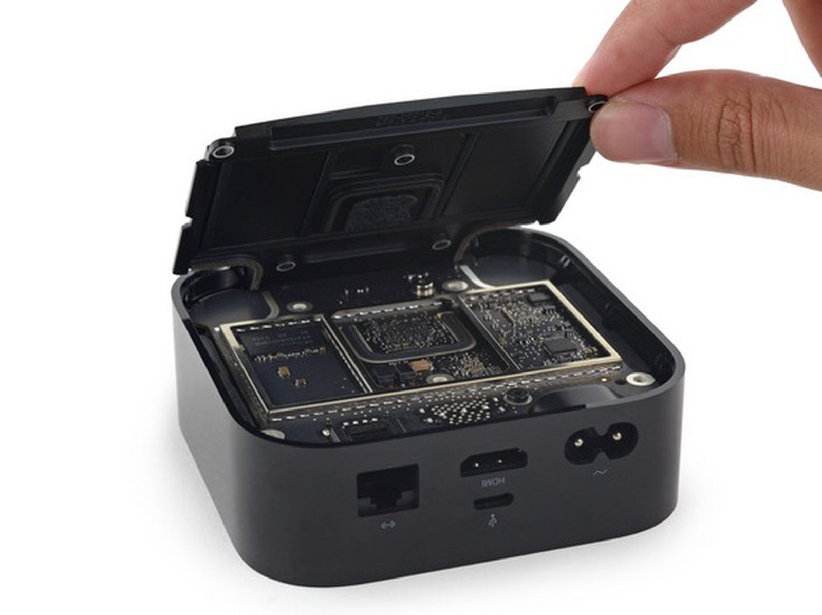 ingeniørarbejde Resonate Hviske New Apple TV Teardown Provides Closer Look at A8 Chip, Larger Heat Sink and  Siri Remote - MacRumors