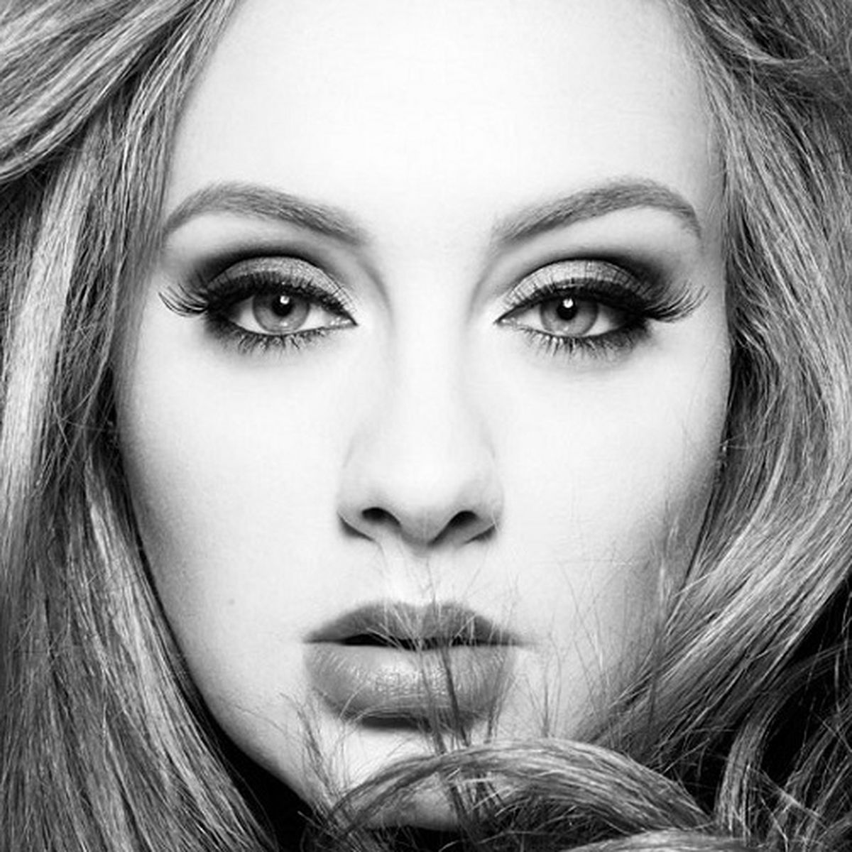 Apple Declines Offer to Sell Adele's Upcoming Album '25' in Apple Stores -  MacRumors