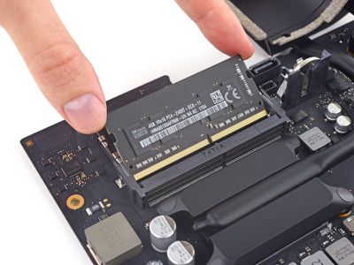detekterbare Stolt kulhydrat Teardown of New 4K 21.5-inch iMac Reveals Removable RAM and Modular CPU -  MacRumors