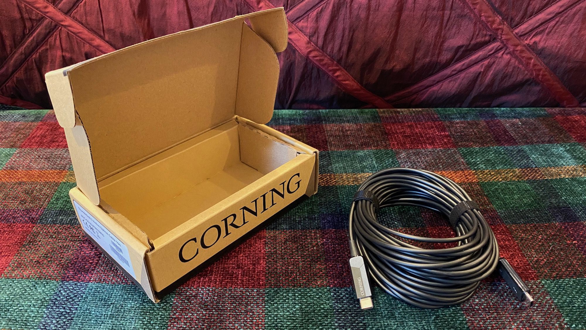 photo of Corning's Optical Thunderbolt 3 Cables Now Available in Lengths From 5 to 50 Meters image