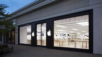 Apple's Final Store With Original 2001 Entrance Closing for Renovations Tomorrow