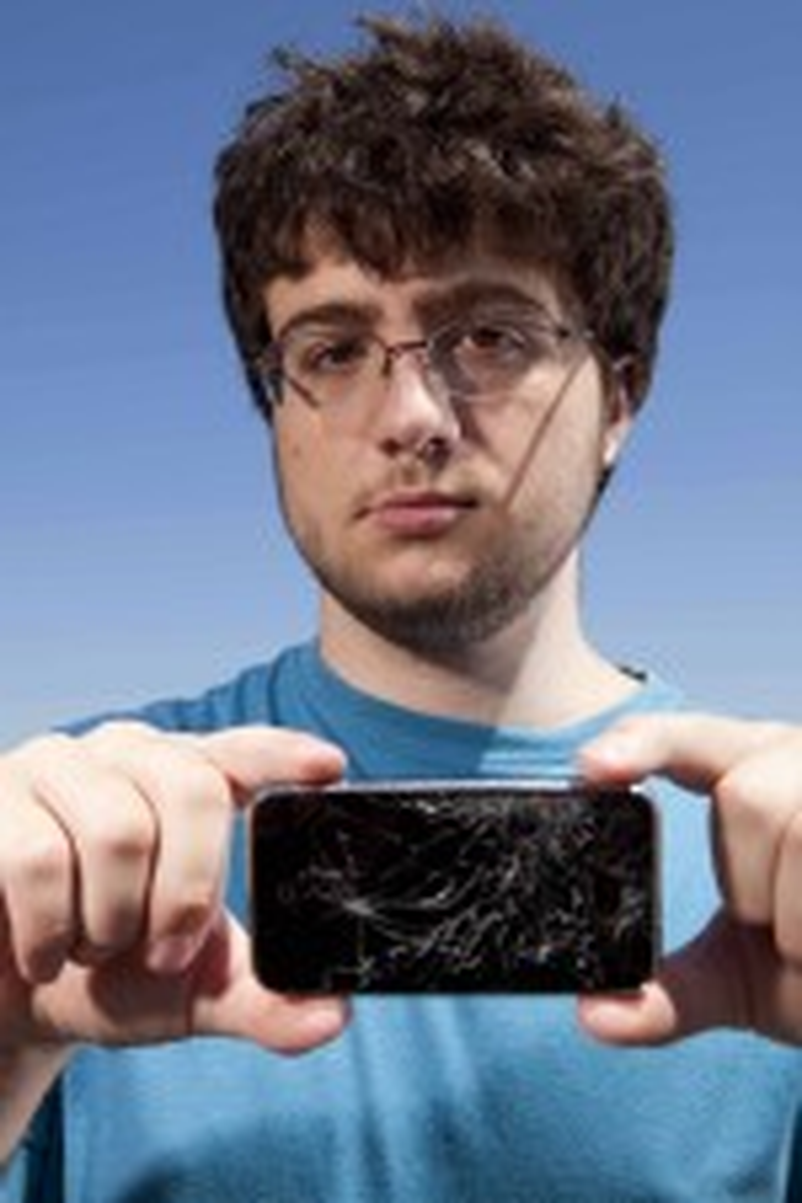 former-apple-intern-and-iphone-hacker-comex-to-work-for-google-macrumors