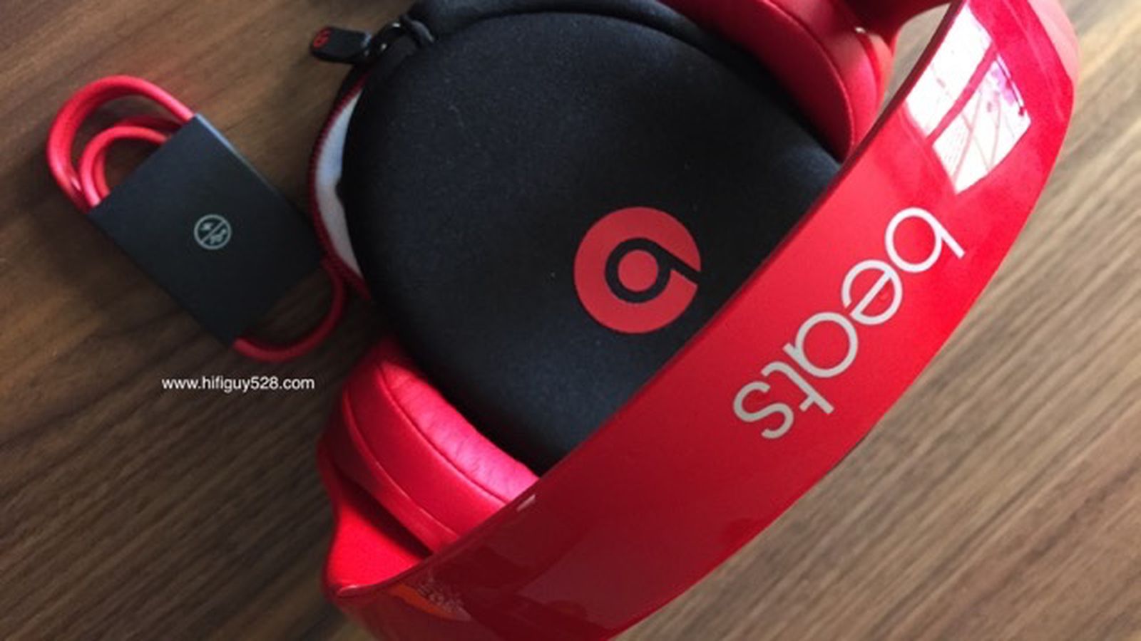 beatssolo2wireless2.jpg