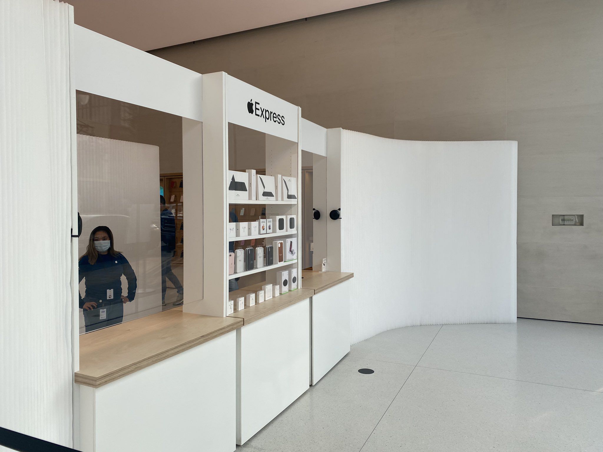 Apple Expanding 'Express' Retail Store Setup That Offers Safer Purchase ...
