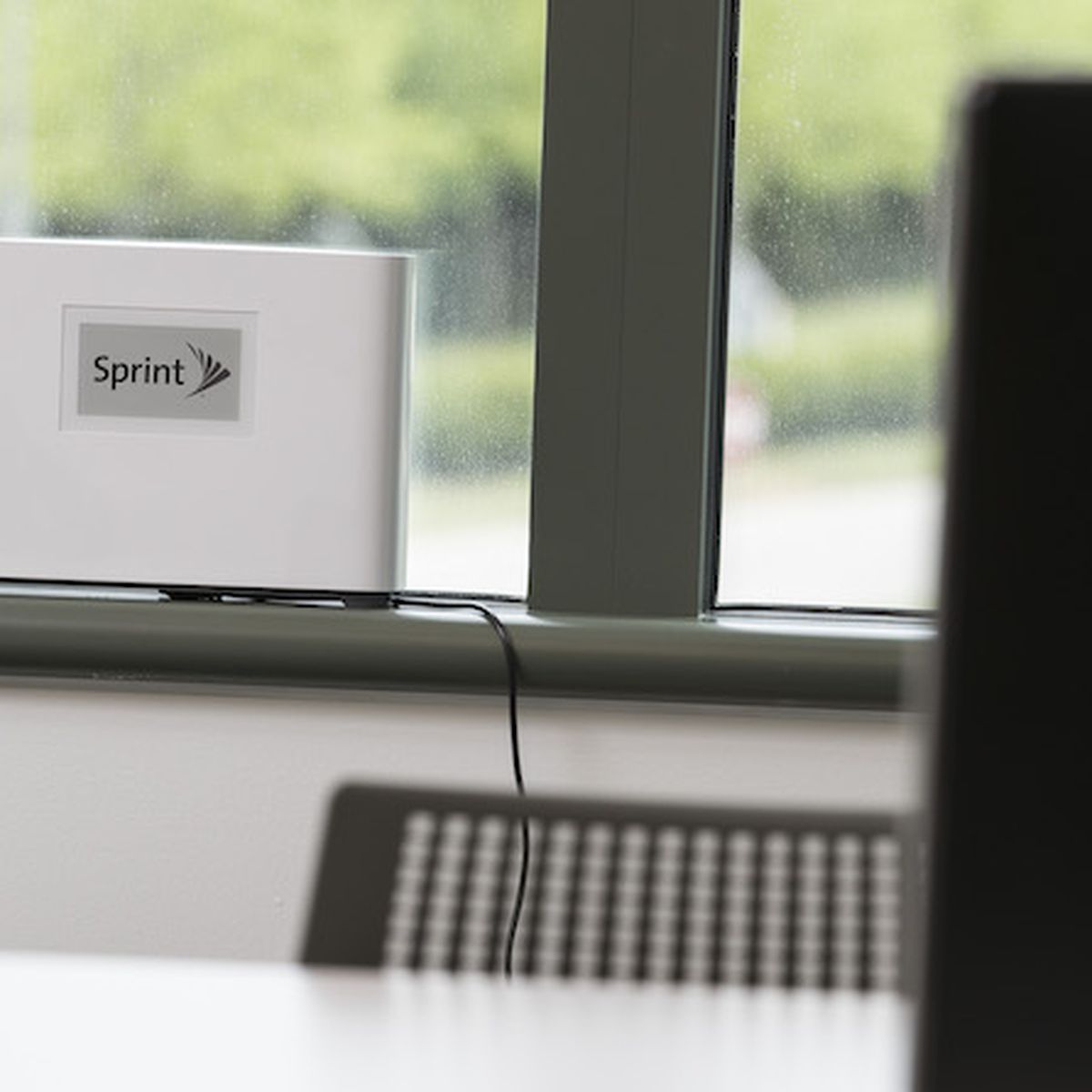 Sprint Announces 'Magic Box' to Improve LTE Data Download and Upload Speeds  By 200% - MacRumors