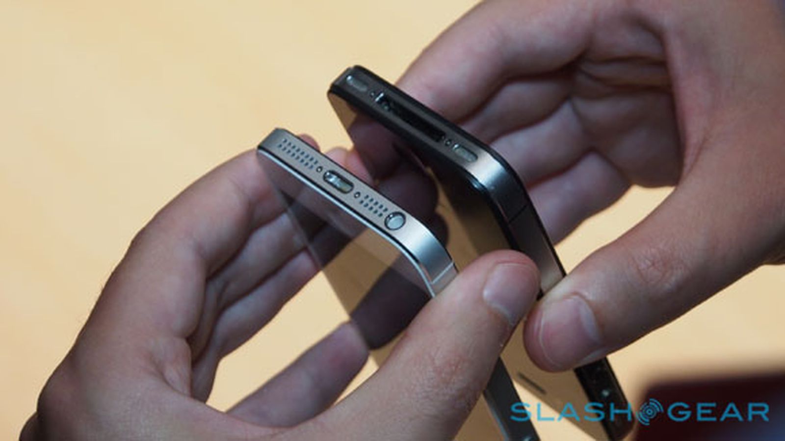 iPhone 5 Photos and Hands on Impressions - MacRumors