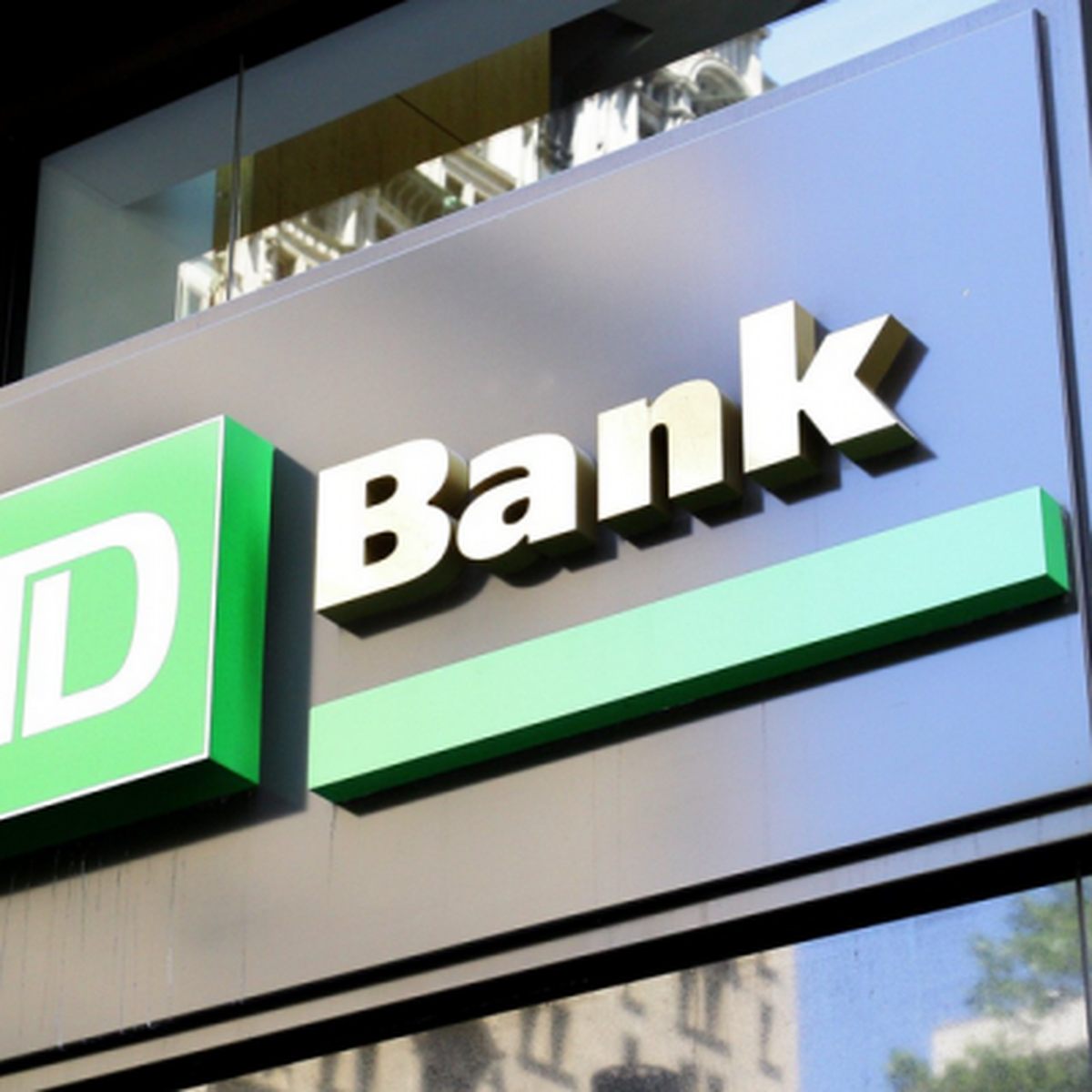Td Bank Aiming To Launch Apple Pay Support In Mid December Macrumors