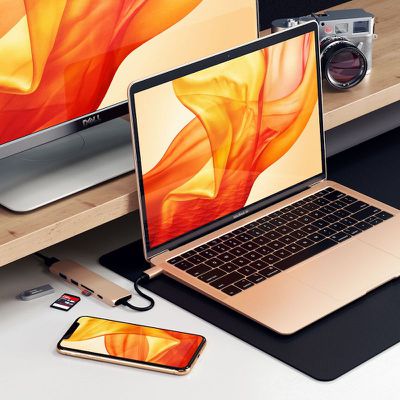 gold satechi usb c hub