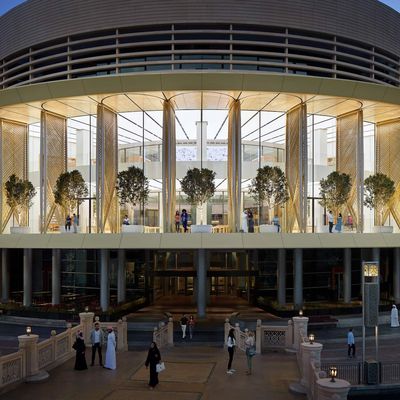 Apple Dubai Mall 2