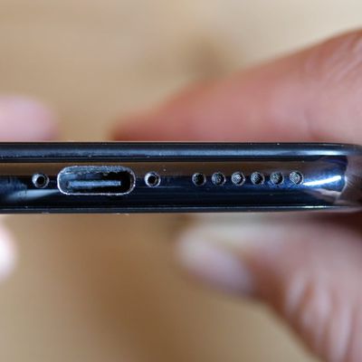 Iphone X Modded With Usb C Port Listed On Ebay With Bids Topping 99 000 Macrumors