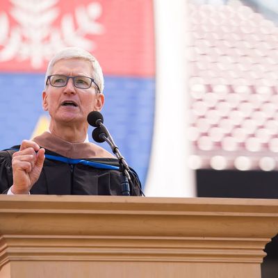 tim cook commencement