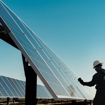 Apple clean energy climate change solar