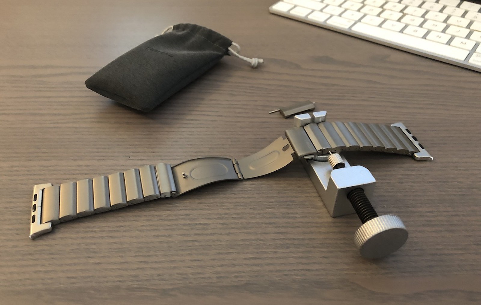 Nomad Titanium Band Review - MacRumors