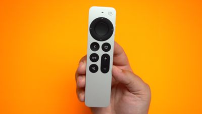 siri remote 1 - آینده اپل تی وی: تراشه A14، 4 گیگابایت رم، کنترل از راه دور سیری جدید و شایعات بیشتر