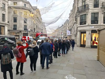 Regent Street Apple queue