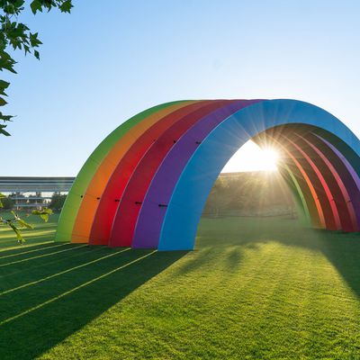 Apple Park Rainbow 1
