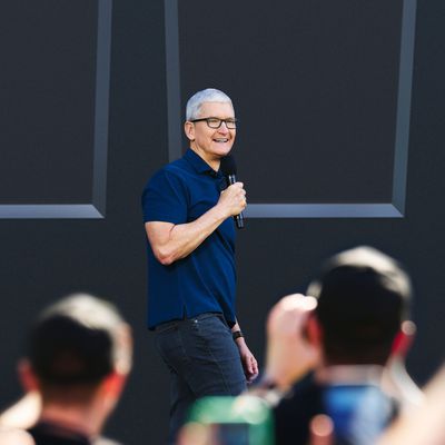 Tim Cook WWDC 2022