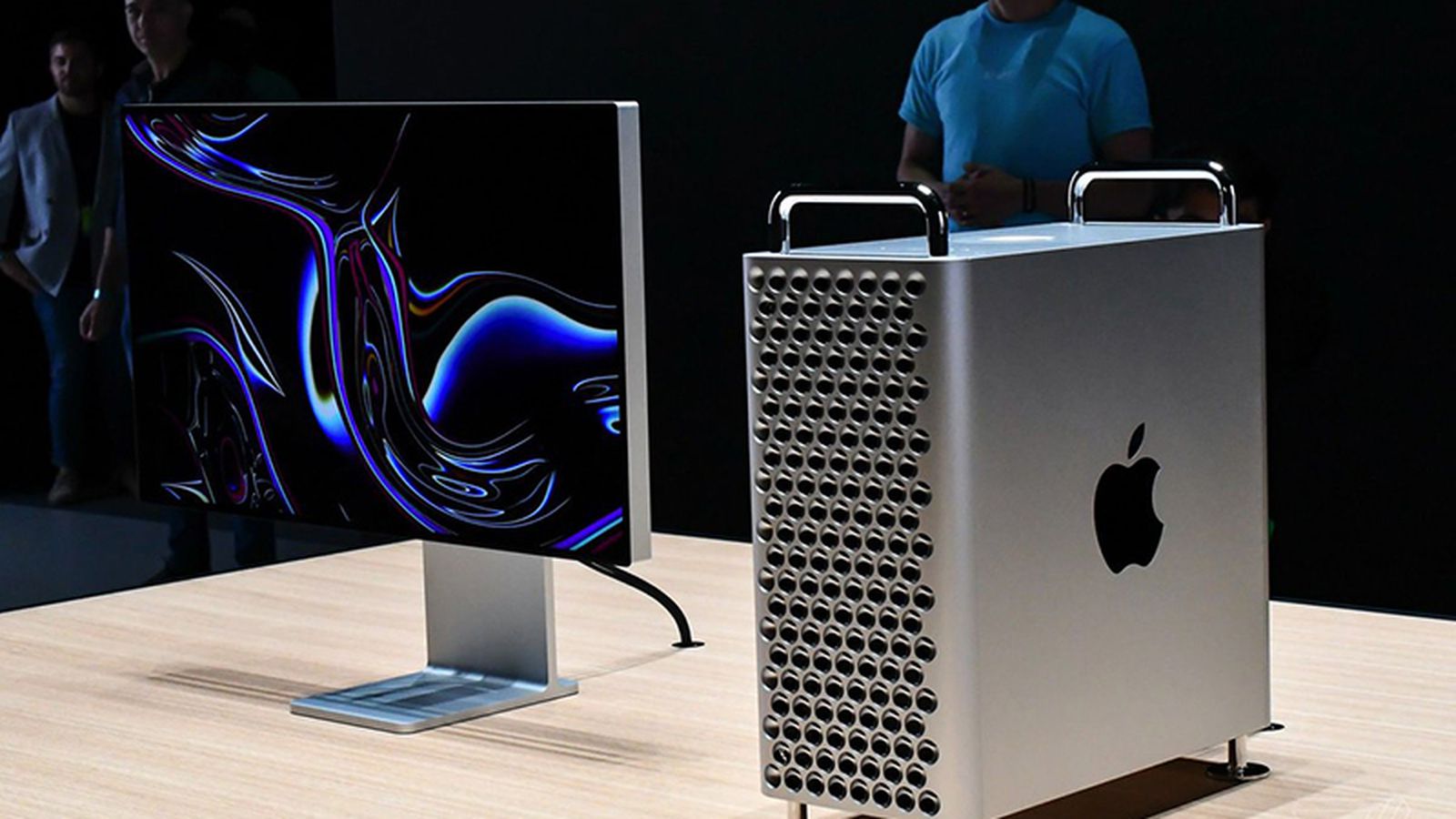 news.com.au on X: Apple's all-new Mac Pro design has inspired lots of  cheese grater memes, and we have to admit they're pretty gouda. 🧀😂 📷:  Getty Images #WWDC19   / X