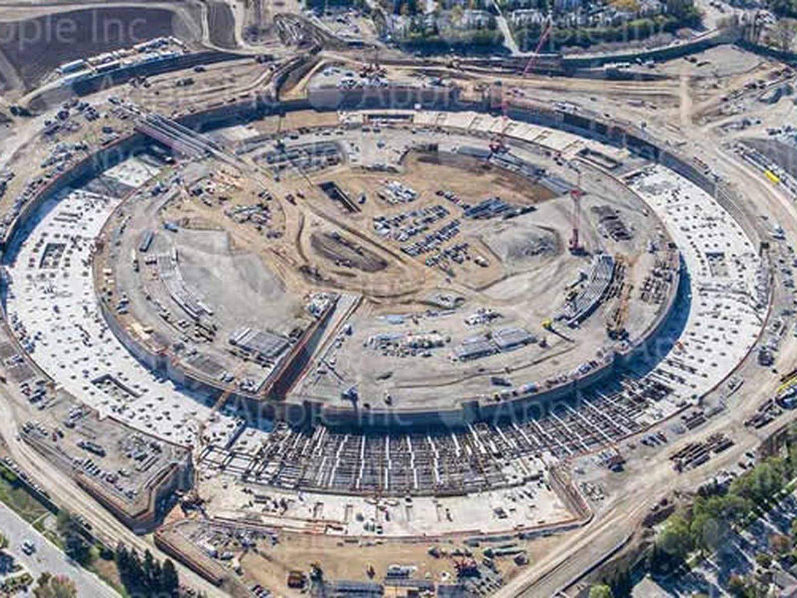 Apple - rakumaru 2台 Apple Park in Cupertino, California (in project) - Foster +