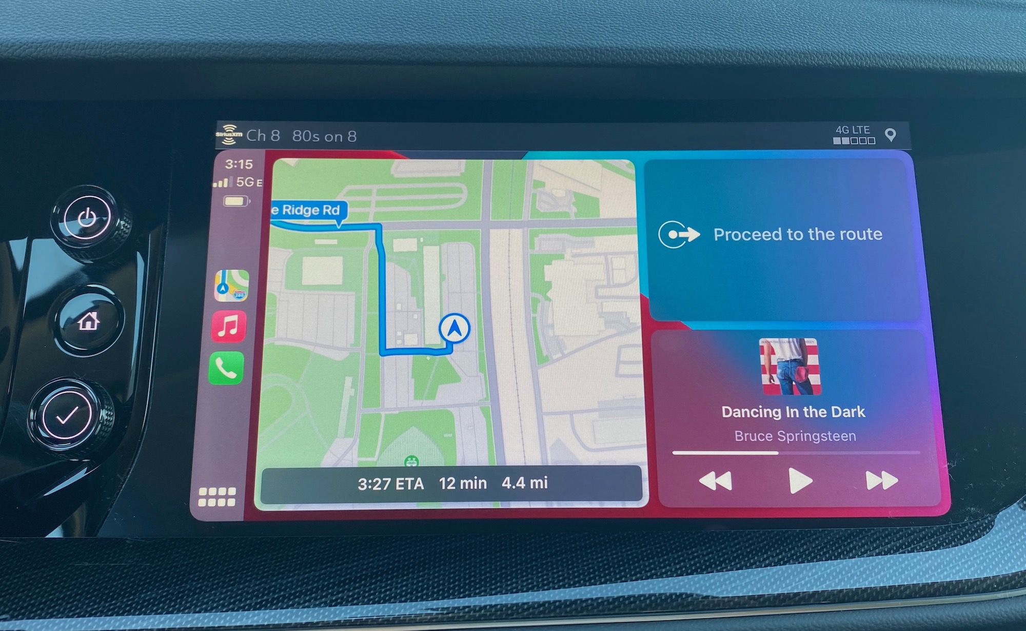 photo of Review: 2021 Buick Envision Adds Wireless CarPlay to a Solid Infotainment System image