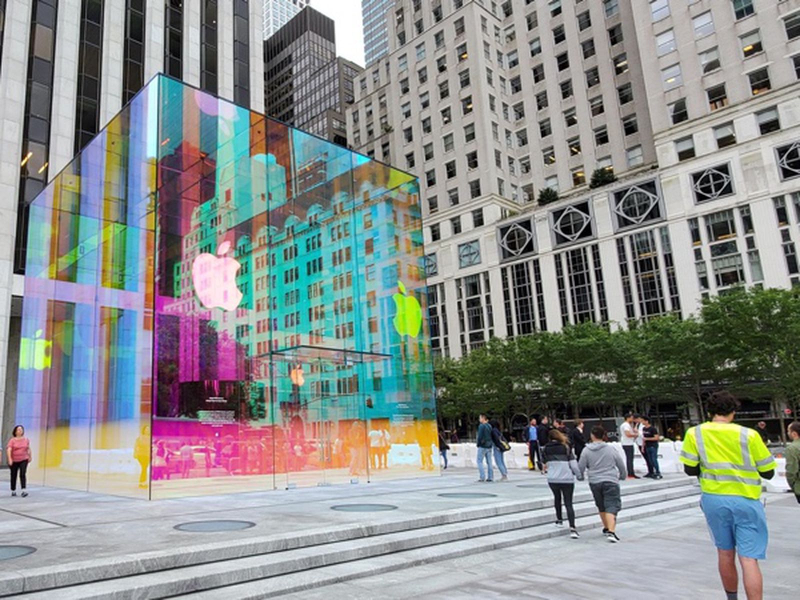 Nova York, Eua. 10th May, 2023. (NEW) Apple Store on 5th Avenue in