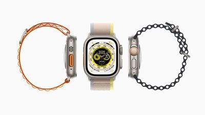 Apple Watch Ultra 3up Held 220907 randloses Bild