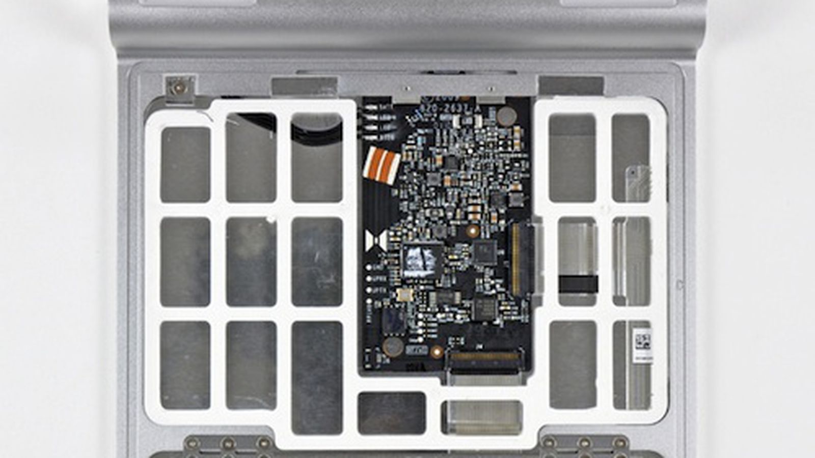 A Look Inside Apple's Magic Trackpad - MacRumors