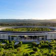 Apple Display Veterans Step Back as New Leaders Take Over