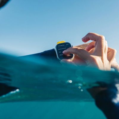 Apple Watch Ultra Oceanic Plus Photo