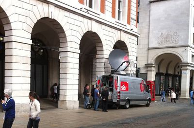 covent garden satellite truck