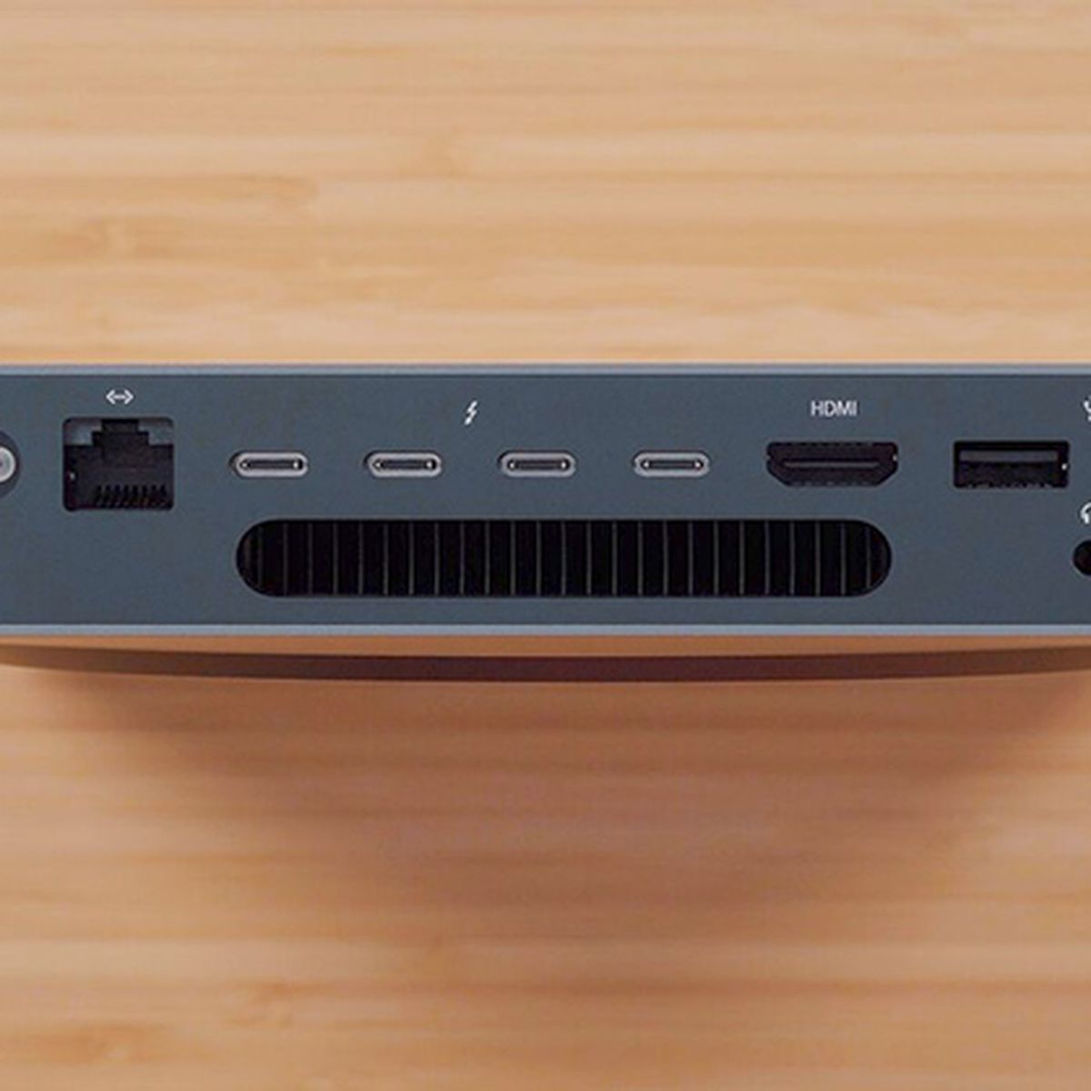 その他 Maa mini 2018 2018macminiports.jpg