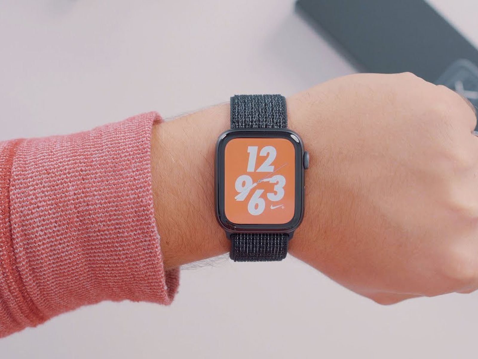 Thanksgiving Andesbjergene Synslinie Hands-On With the New Nike+ Apple Watch Series 4 - MacRumors