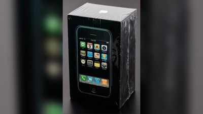 original iphone auction - آیفون اورجینال مهر و موم شده کارخانه ای به قیمت 55000 دلار در حراج به فروش می رسد