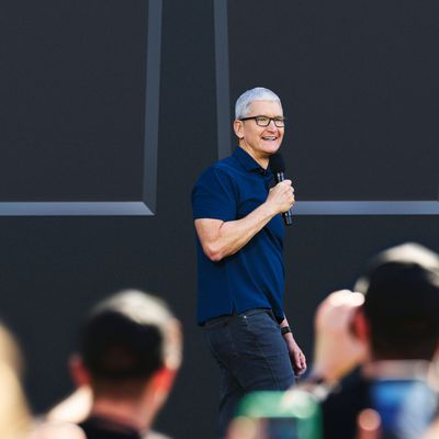 Tim Cook WWDC 2022