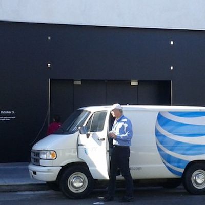 chesnut street store closed att van