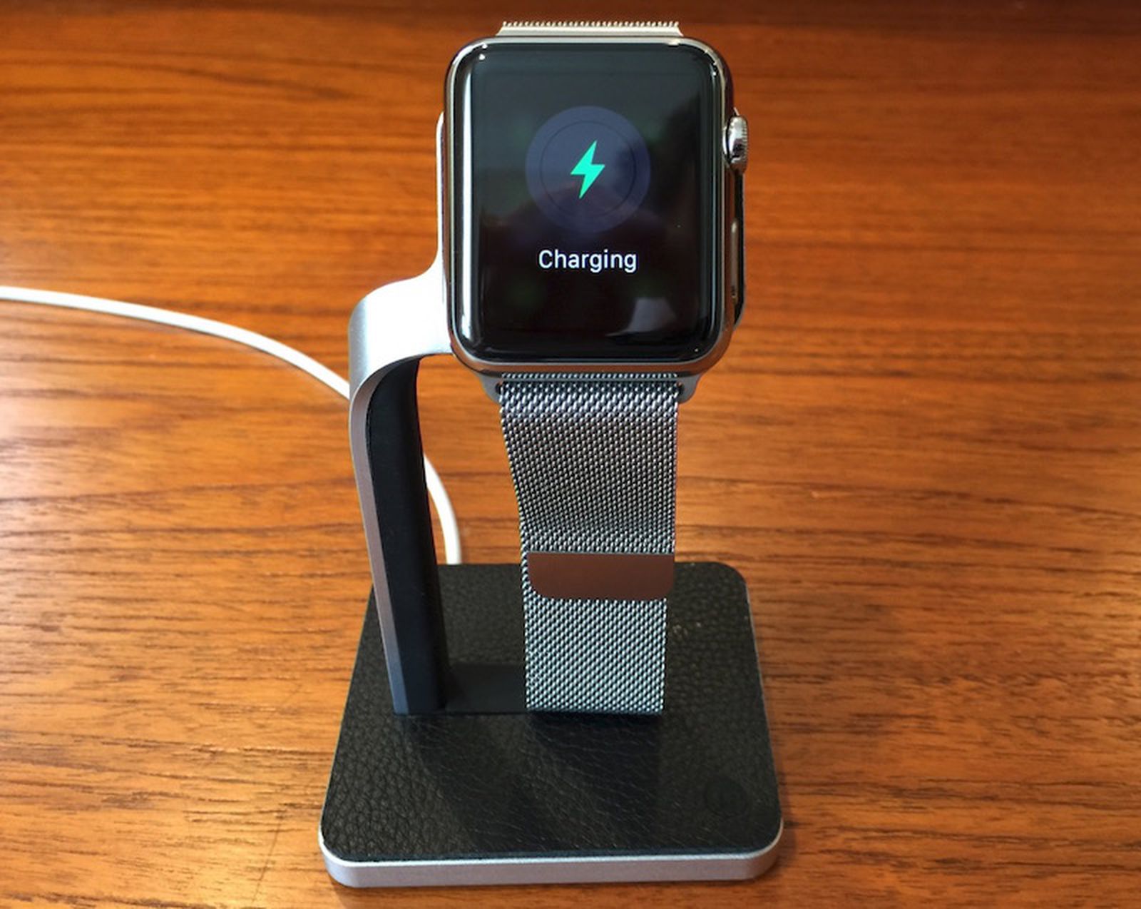 Mophie Watch Dock Review Charge Your Apple Watch On A Simple 60 Aluminum And Leather Stand Macrumors