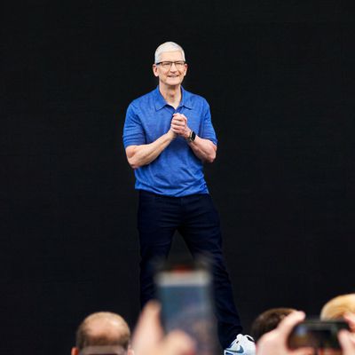Tim Cook WWDC 2024